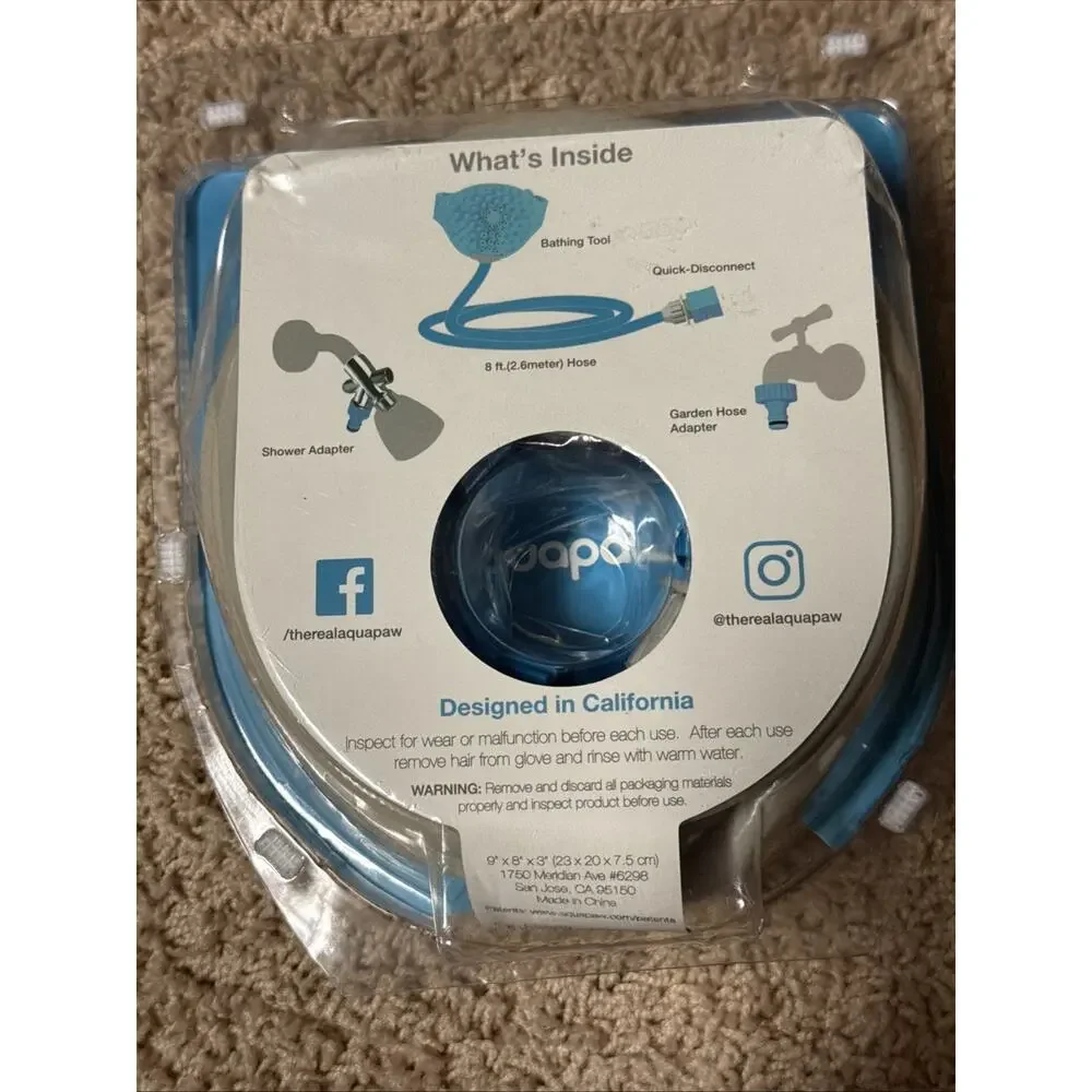Aquapaw Dog Bath Brush Sprayer Scrubber Indoor/Outdoor NWT